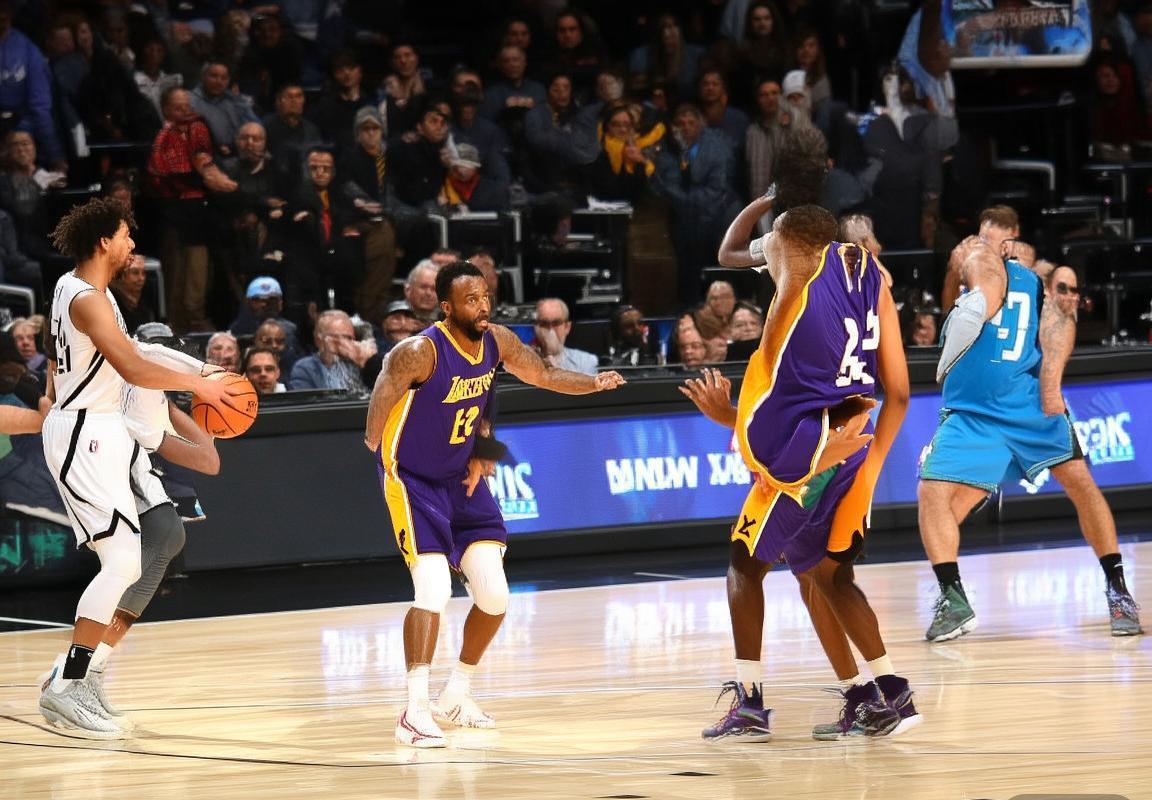 2017NBA赛季：篮网与湖人巅峰对决，年轻活力VS经验老道精彩回顾(图3)