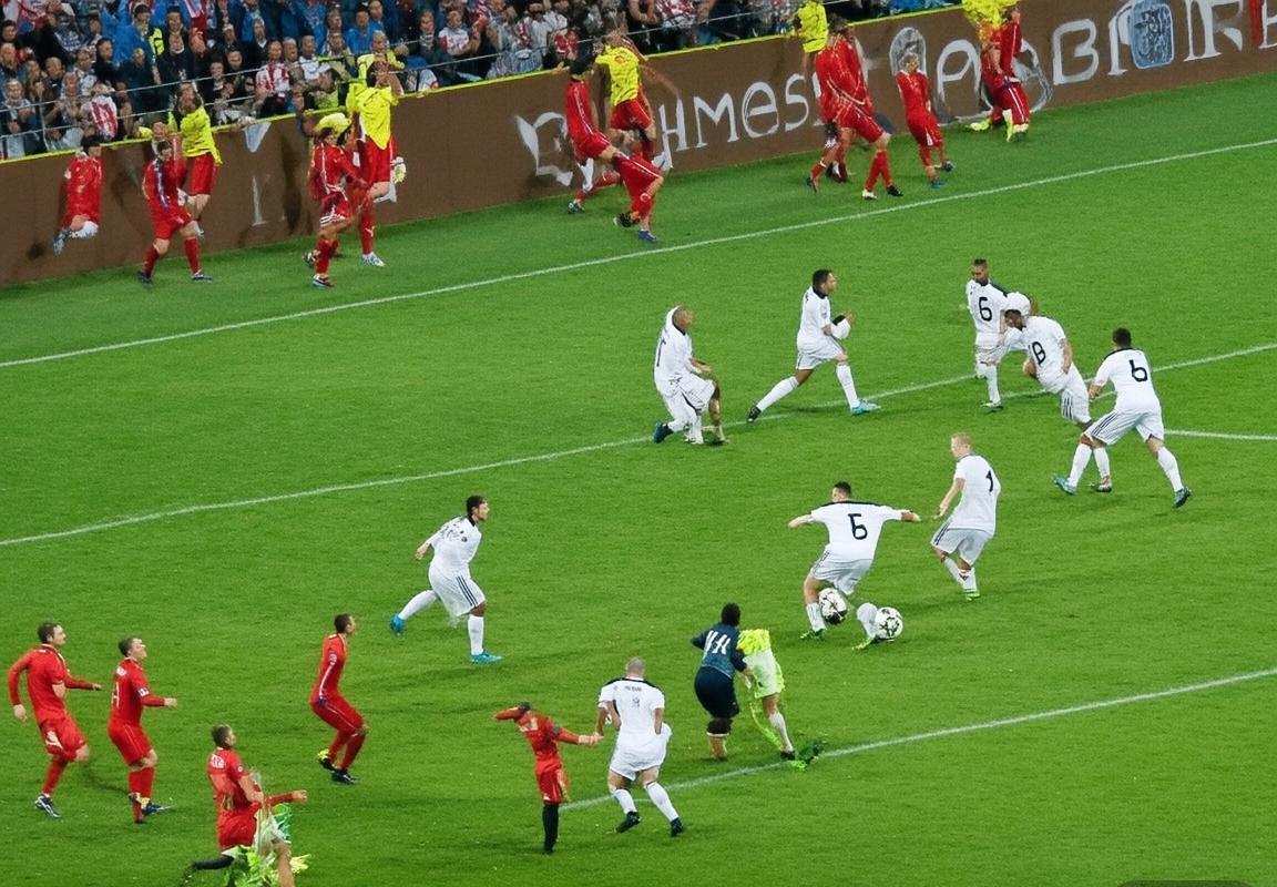 西班牙英格兰巅峰对决：传控与反击智慧较量(图5)