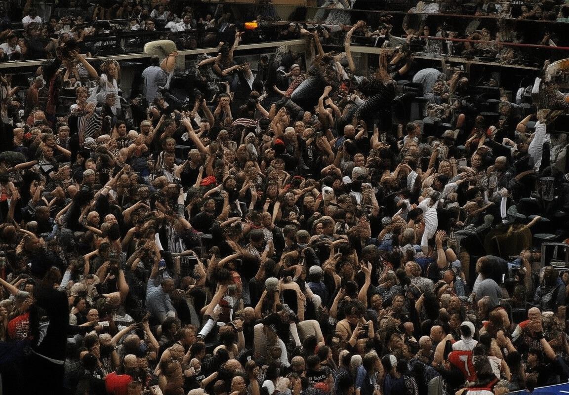 2017年NBA常规赛：火箭对灰熊巅峰对决精彩瞬间回顾(图3)